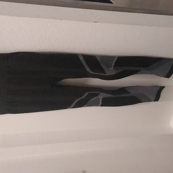 Kimberly Jog Suit - Picture 2 of 5